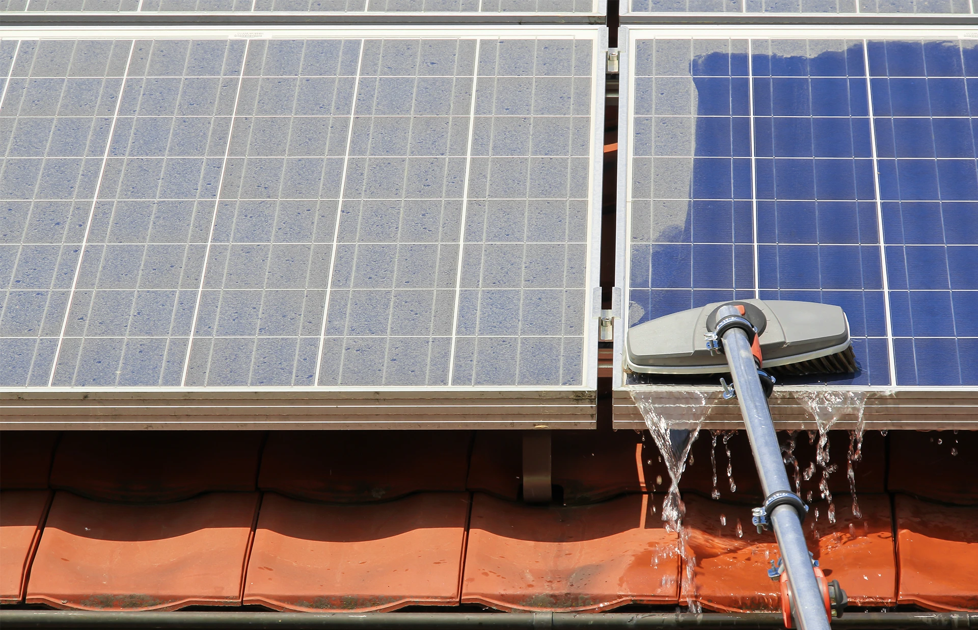 Emil Otto - Cleaning solar panels on roofs